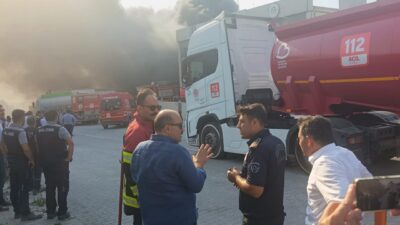 BALIKESİR (AA) – Balıkesir Organize Sanayi Bölgesi'nde bir geri dönüşüm