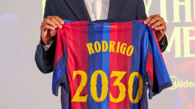 İSTANBUL (AA) – LaLiga ekibi Barcelona, Manchester City'den transfer ettiği