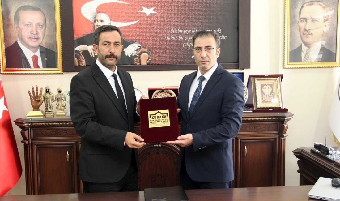 ERZURUM (AA) – Bayburt'ta 100 gence istihdam sağlayacak, belediyelerce hazırlanan