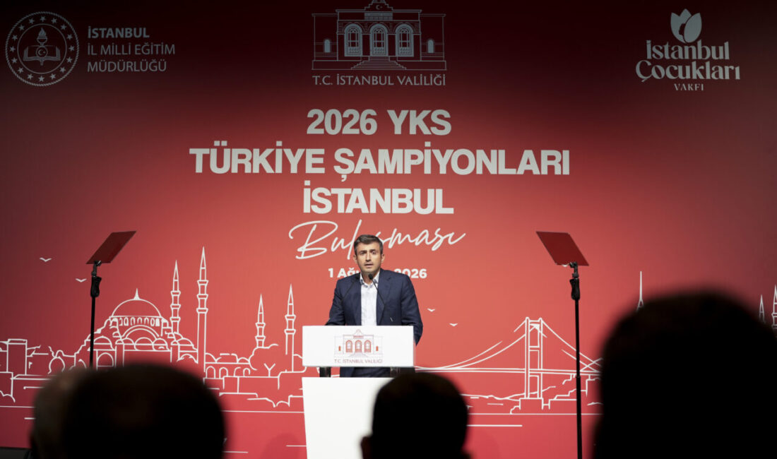 - "Ülkemizin ilk insansız savaş uçağı KIZILELMA gibi bir eser