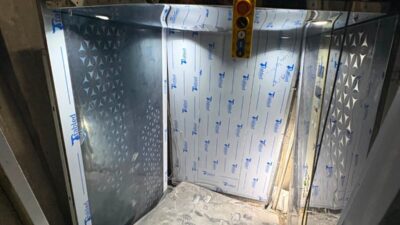 BİNGÖL (AA) – Bingöl'de inşaatı devam eden binada montajı yapıldığı
