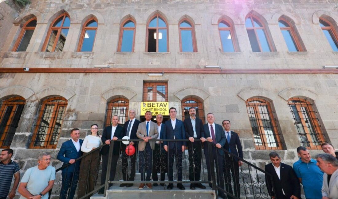 BİTLİS (AA) – Bitlis'te 130 yıllık bina, restorasyon çalışmalarının ardından