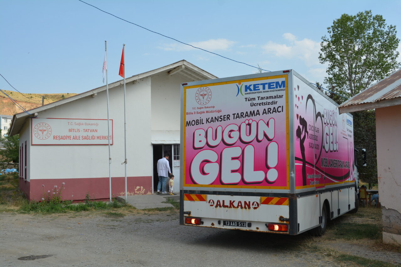 BİTLİS (AA) – Bitlis'te, Kanser Erken Teşhis, Tarama ve Eğitim