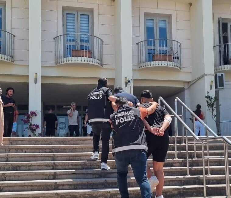 MUĞLA (AA) – Muğla'nın Bodrum ilçesinde düzenlenen uyuşturucu operasyonunda gözaltına