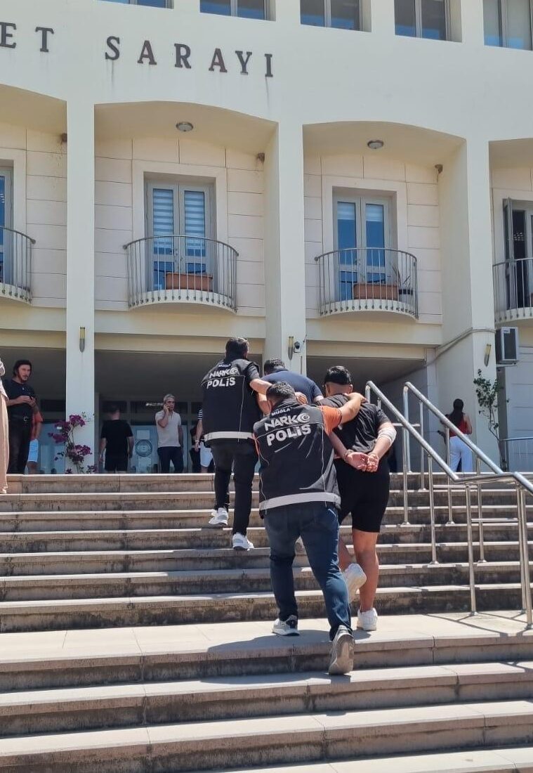 MUĞLA (AA) – Muğla'nın Bodrum ilçesinde düzenlenen uyuşturucu operasyonunda gözaltına