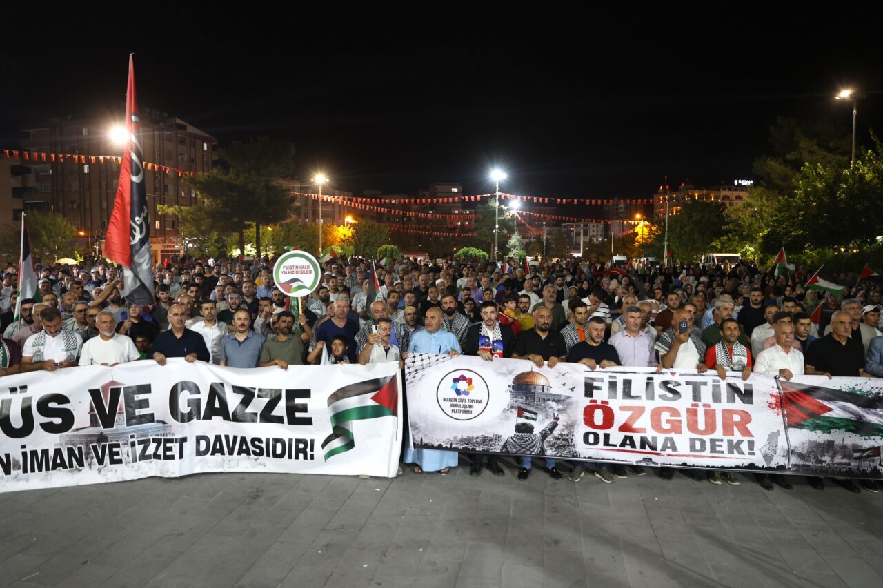 MARDİN (AA) – Bosna-Hersek'in Srebrenitsa kentinden yola çıkan "Filistin Konvoyu"nda
