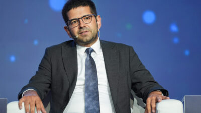 - Cumhurbaşkanlığı Yatırım ve Finans Ofisi Başkanı Ahmet Burak Dağlıoğlu:
-