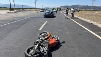 BURDUR (AA) – Burdur'un Tefenni ilçesinde otomobille çarpışan motosikletin sürücüsü