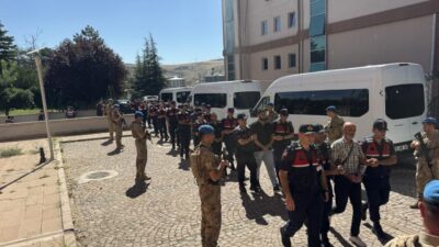 - Şüphelilerin hesaplarında 2 milyar 410 milyon liralık işlem hacmi