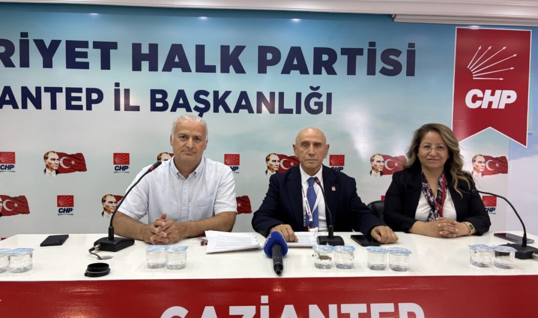 GAZİANTEP (AA) – CHP Genel Başkan Yardımcısı Yıldırım Kaya, Gaziantep'te