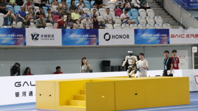 PEKİN (AA) – Çin'de insansı robotların spor, performans ve çeşitli