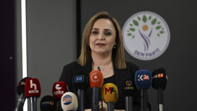 - Parti Sözcüsü Doğan:
- "Yeniden yapılanma döneminin başlangıcı olarak kongremizi