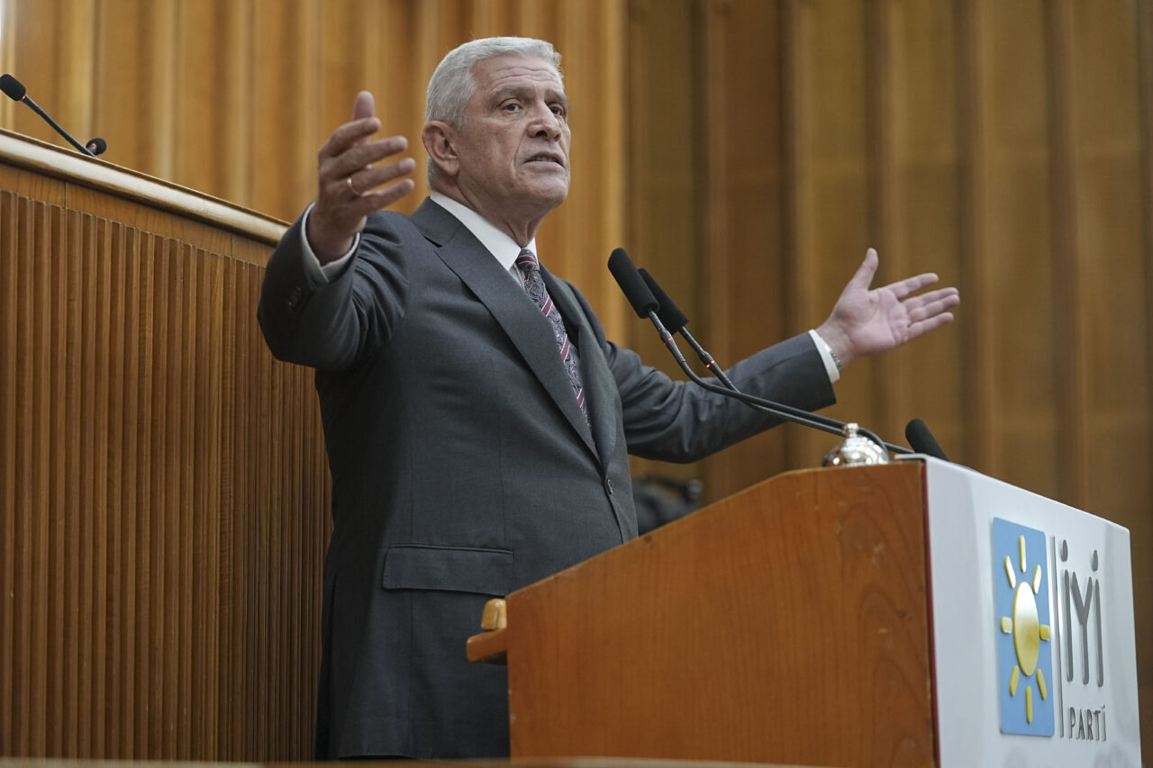 - "Çerçeve yasa olarak adlandırılan ihanet belgesini asla ve kat'a