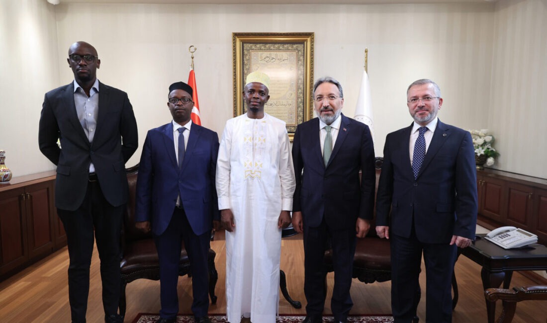 ANKARA (AA) – Diyanet İşleri Başkanı Safi Arpaguş, Ruanda Müftüsü