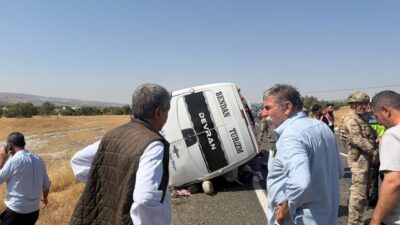 DİYARBAKIR (AA) – Diyarbakır'ın Lice ilçesinde minibüsün devrilmesi sonucu ilk