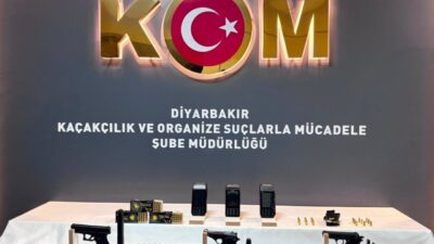 DİYARBAKIR (AA) – Diyarbakır'da düzenlenen tefecilik operasyonunda gözaltına alınan 3
