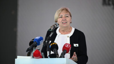 ANKARA (AA) – Dünya Karakucak Güreşi Şampiyonası'nın ikincisi, Ankara'da başladı.