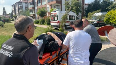 DÜZCE (AA) – Düzce'de bir sitenin süs havuzuna düşen çocuk