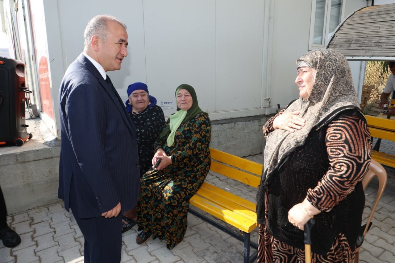 ELAZIĞ (AA) – Elazığ'da misafir edilen 72 Ahıska Türkü aile,