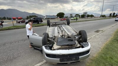 ERZİNCAN (AA) – Erzincan'da otomobilin takla atması sonucu 2 kişi