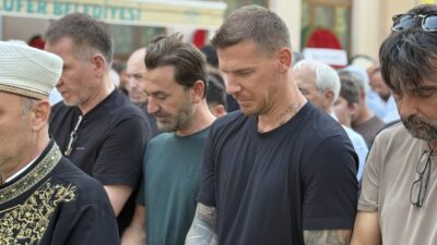 BURSA (AA) – Eski milli futbolcu Serdar Aziz'in babası Sadri