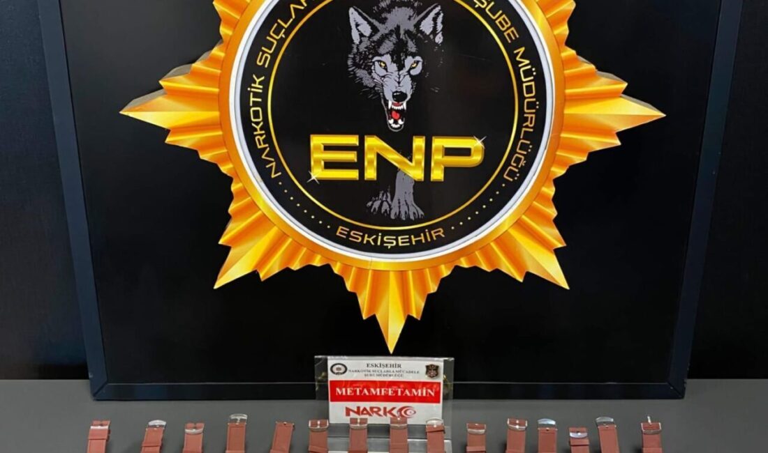 ESKİŞEHİR (AA) – Eskişehir'de uyuşturucu operasyonunda gözaltına alınan 2 şüpheli