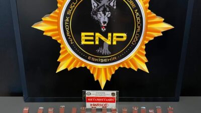 ESKİŞEHİR (AA) – Eskişehir'de uyuşturucu operasyonunda gözaltına alınan 2 şüpheli