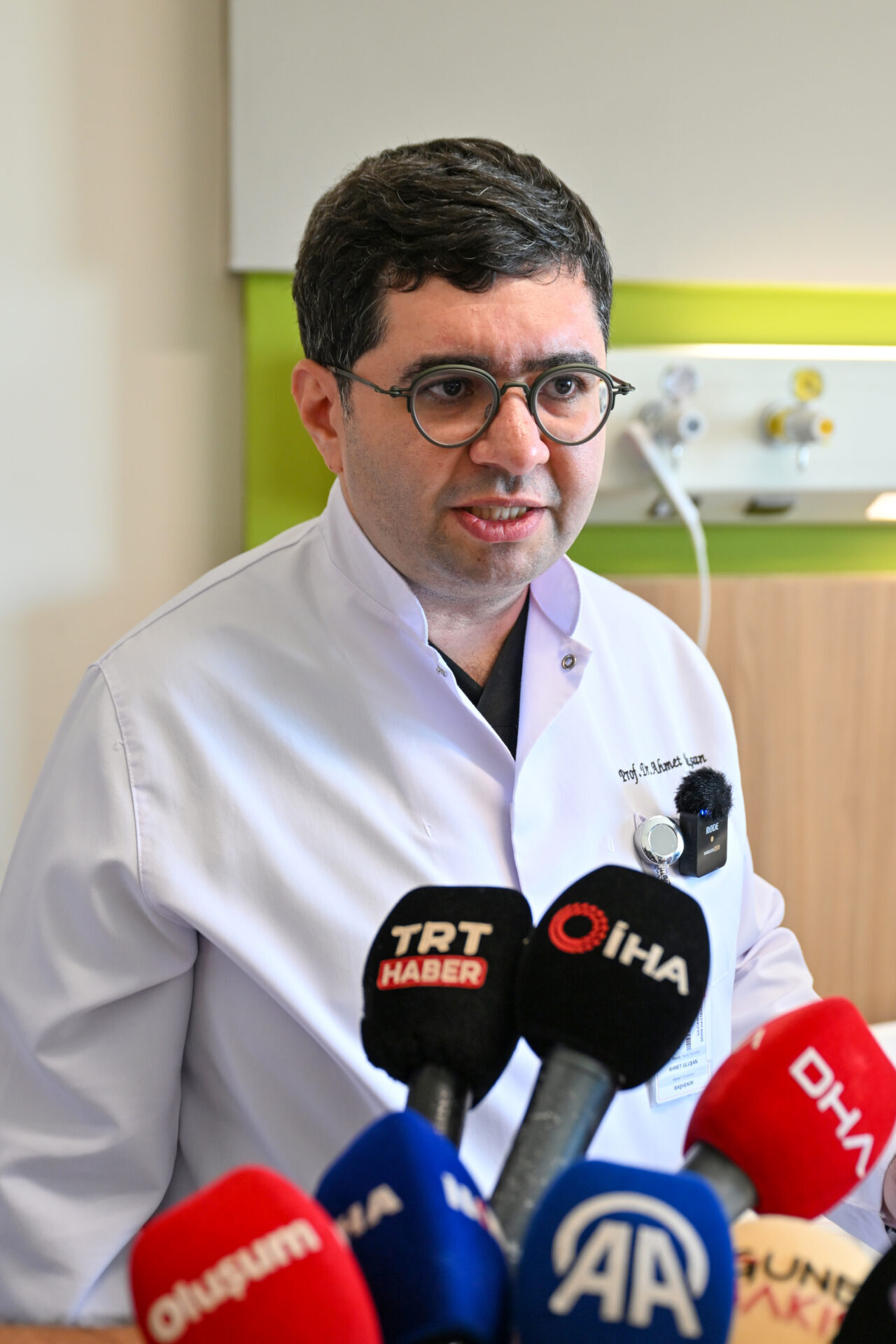 GAZİANTEP (AA) – Gaziantep Şehir Hastanesi'nde, işçinin omuz kıkırdağındaki hasarlı
