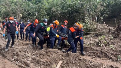 GİRESUN (AA) – Giresun'un Keşap ilçesinde selde kaybolan 2 kişiden