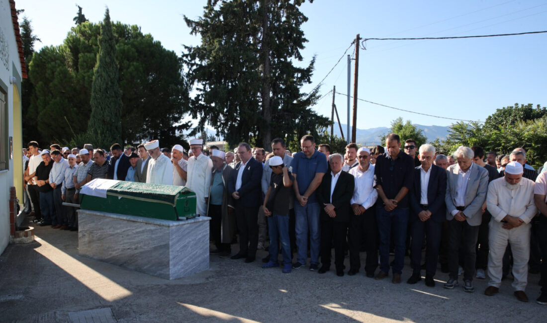 GÜMÜLCİNE (AA) – Gümülcine Seçilmiş Müftüsü İbrahim Şerif'in eşi Celile