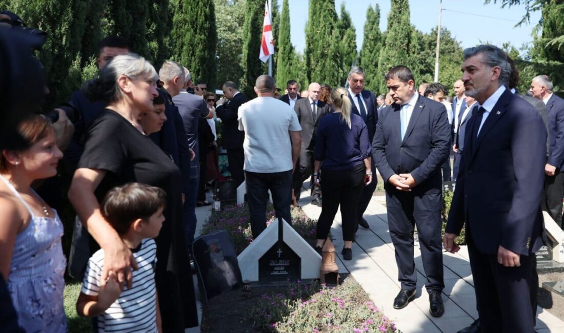 TİFLİS (AA) – Gürcistan Cumhurbaşkanı Mikheil Kavelaşvili, dönemin Tiflis hükümetinin