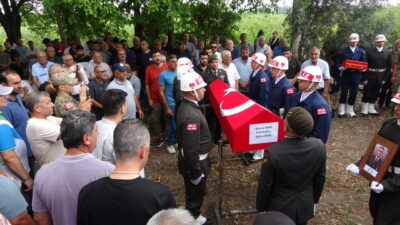 ADANA (AA) – Hakkari'de, anahtarını unuttuğu evine balkondan girmeye çalıştığı