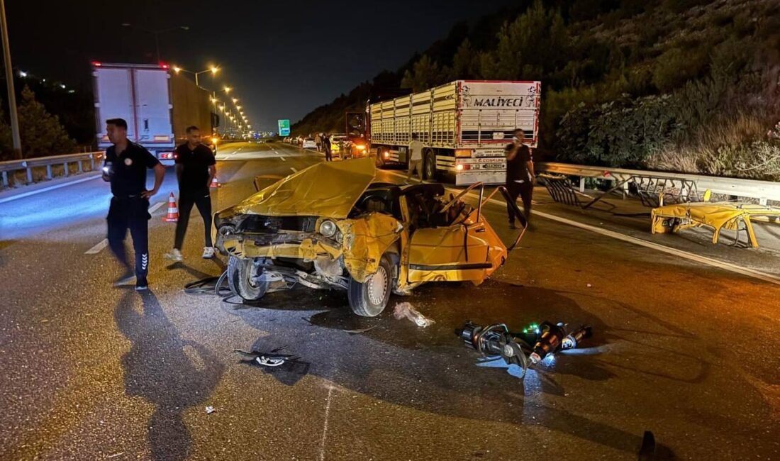 HATAY (AA) – Hatay'ın İskenderun ilçesinde 3 aracın karıştığı zincirleme