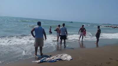 HATAY (AA) – Hatay'ın Samandağ ilçesinde denizde kaybolan çocuğun bulunması