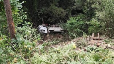 HATAY (AA) – Hatay'ın Dörtyol ilçesinde uçuruma devrilen kamyondaki 2