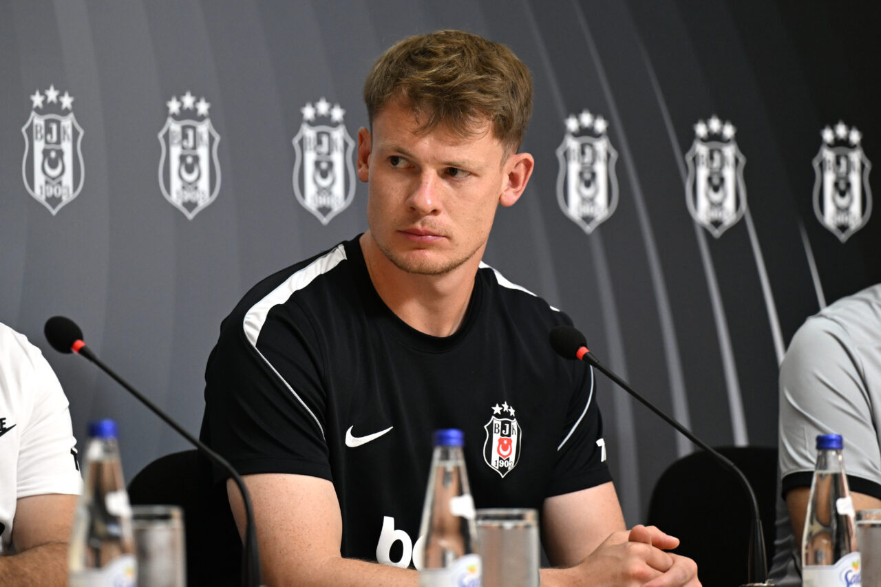- Beşiktaş Teknik Direktörü Vincenzo Italiano:
"Şu andaki tek odağımız ve