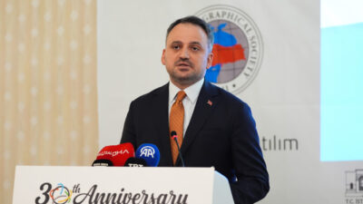 - Türk Coğrafya Kurumu tarafından düzenlenen yarışmaya katılan 50 ülkeden