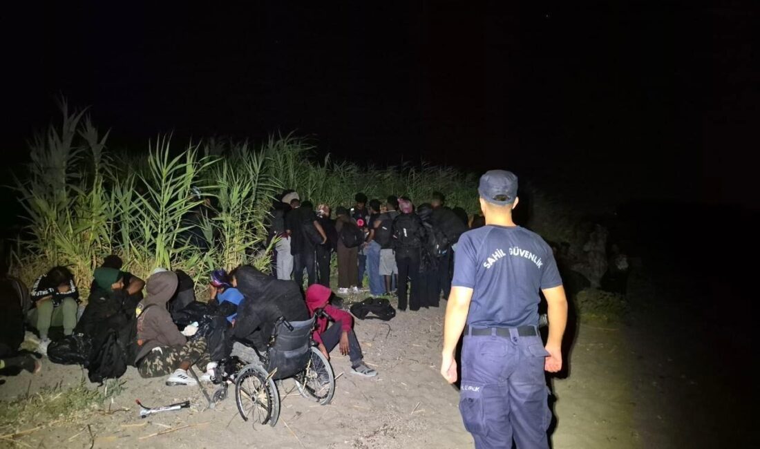İZMİR (AA) – İzmir'in Dikili ve Foça ilçelerinde 62 düzensiz