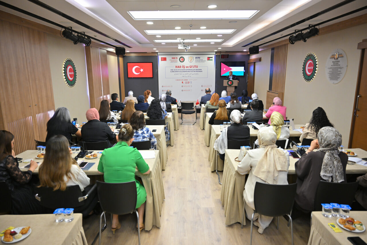 - HAK-İŞ Genel Başkanı Arslan:
- "Bizim inancımızın gereği olarak kadını