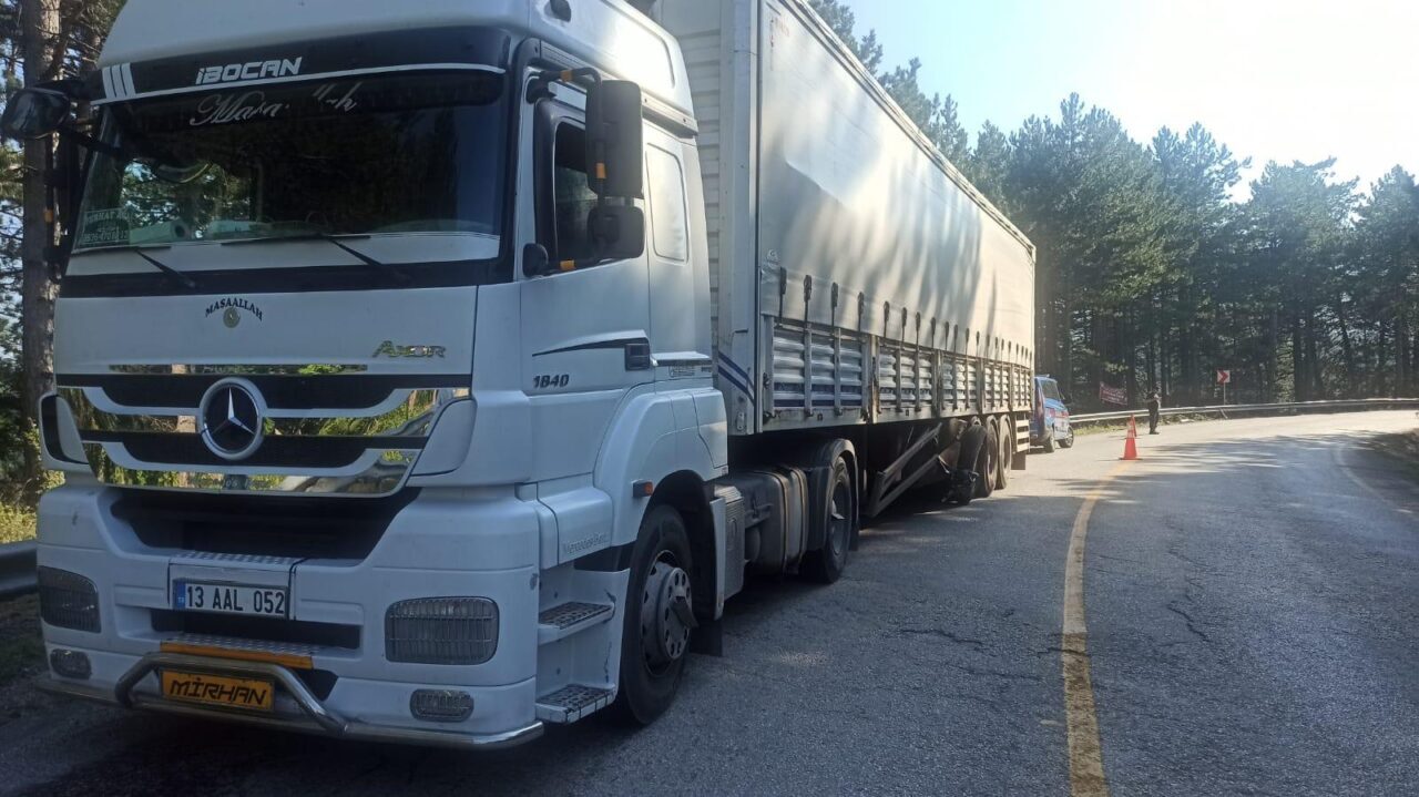 KARABÜK (AA) – Karabük'te iki trafik kazasında 1 kişi hayatını