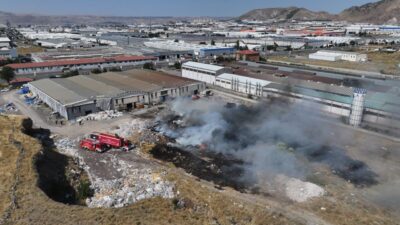 KAYSERİ (AA) – Kayseri'de fabrikaların atık malzemeleri koyduğu ortak alanda