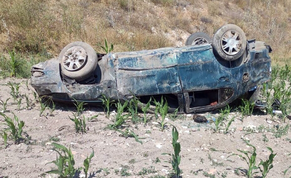 KAYSERİ (AA) – Kayseri'nin Bünyan ilçesinde otomobilin devrilmesi sonucu 2
