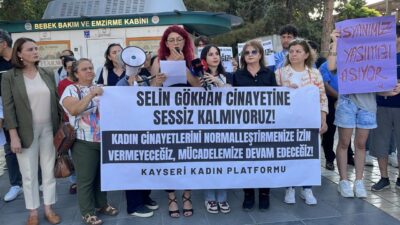 KAYSERİ (AA) – Kayseri Kadın Platformu üyeleri, dün Talas ilçesinde