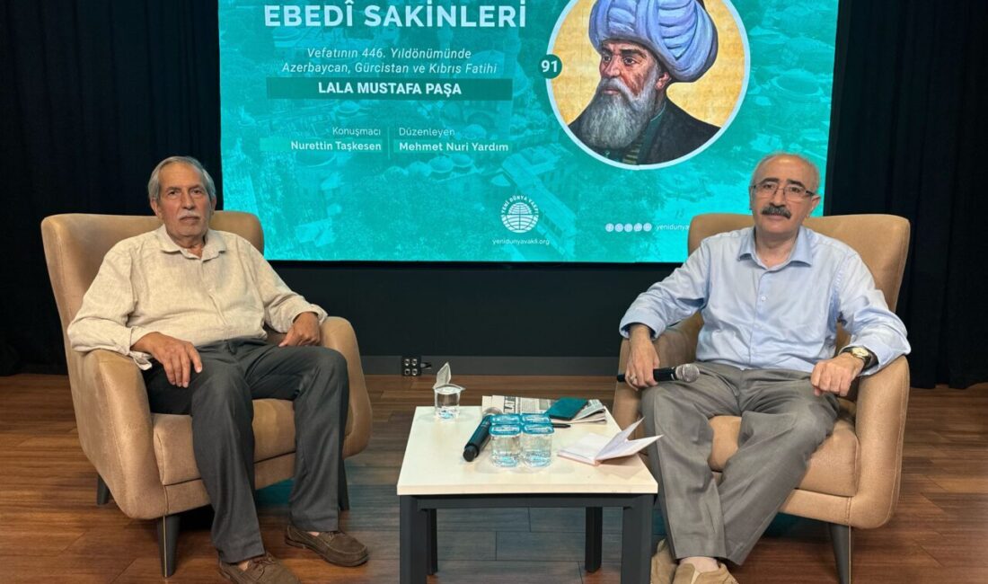 - Tarihçi yazar Nurettin Taşkesen:
- "Bugünkü Kıbrıs'ın Türk ve Müslüman