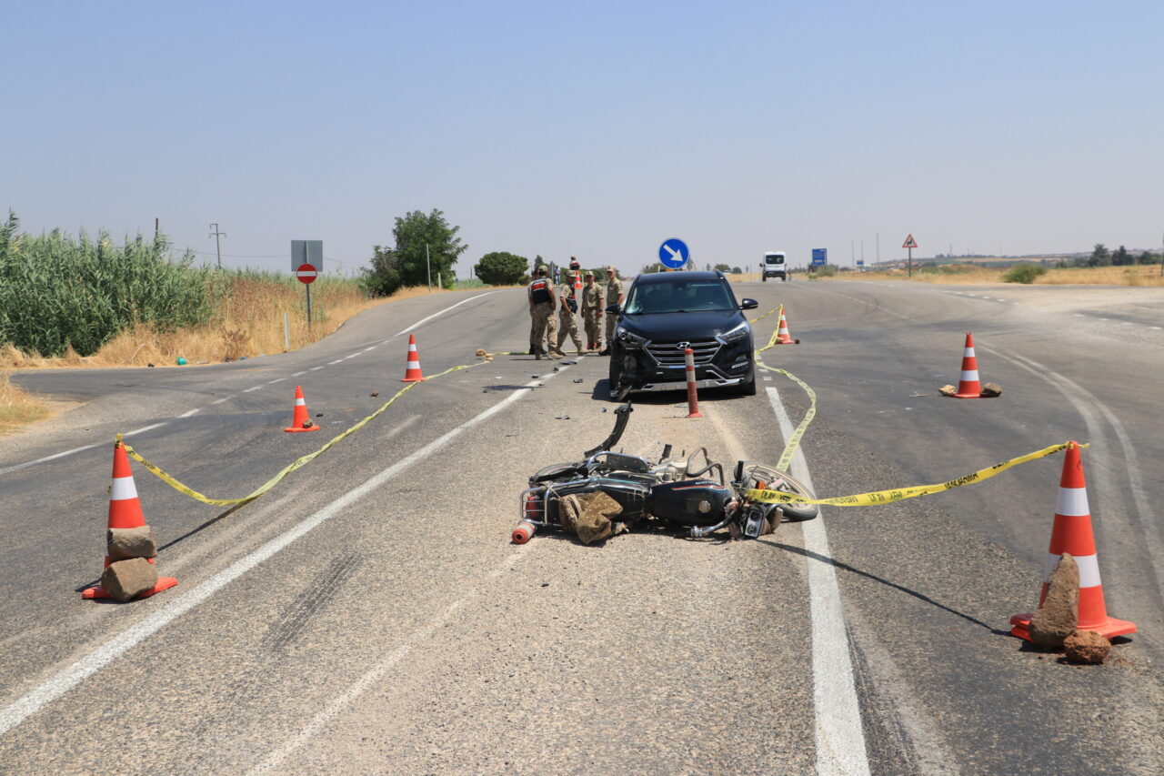 KİLİS (AA) – Kilis'te otomobil ile motosikletin çarpıştığı kazada 1