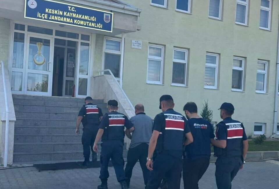- Gözaltına alınan 4 zanlıdan 2'si tutuklandı