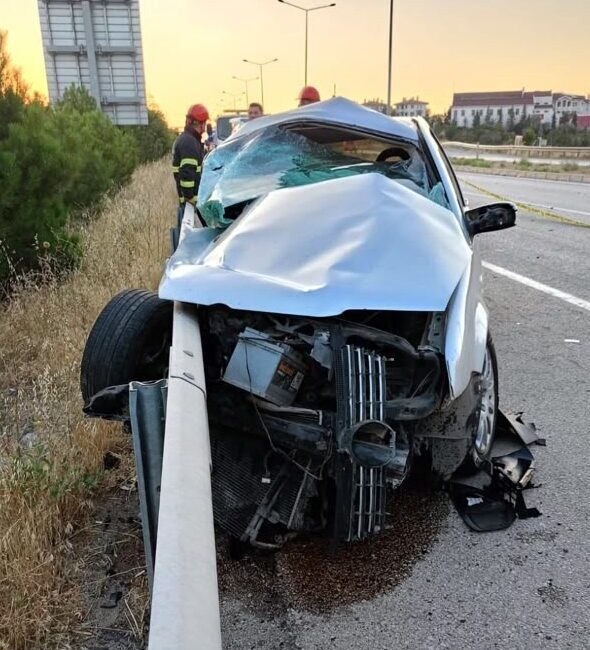 KIRIKKALE (AA) – Kırıkkale'de yolcu otobüsüne arkadan çarpan otomobilin sürücüsü