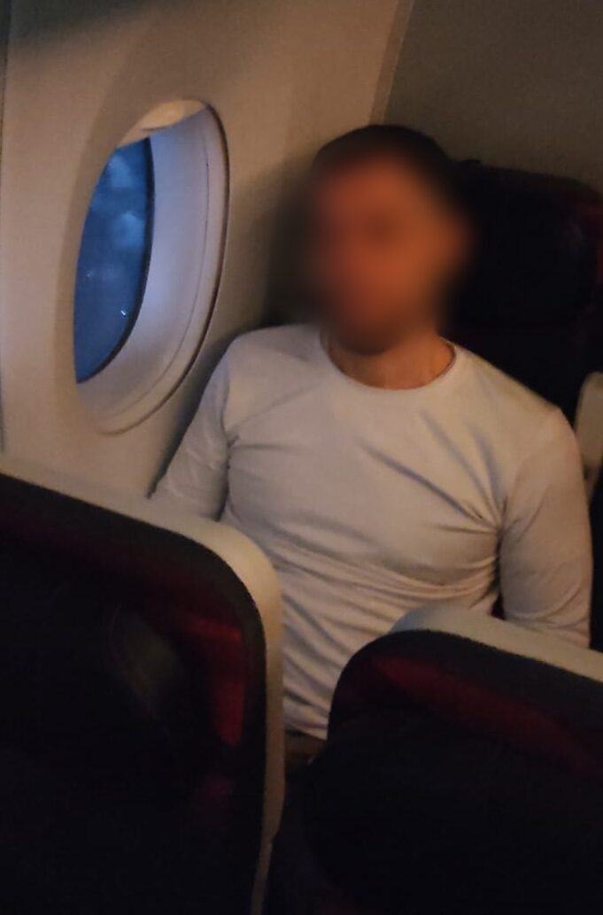 - İçişleri Bakanı Mustafa Çiftçi:
- "Nereye kaçarlarsa kaçsınlar çelik irademizden