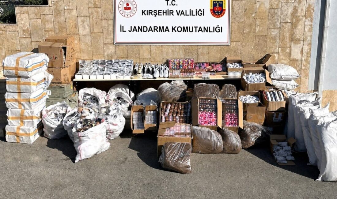 KIRŞEHİR (AA) – Kırşehir'de gümrük kaçağı 5 bin 23 ürün