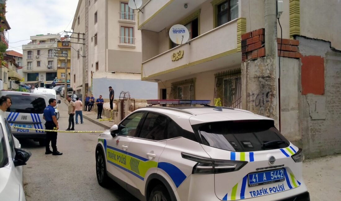 KOCAELİ (AA) – Kocaeli'nin İzmit ilçesinde silahlı saldırıya uğrayan kişi